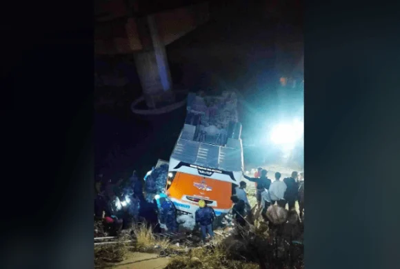 दाङमा बस दुर्घटना हुँदा ५ जनाको मृत्यु