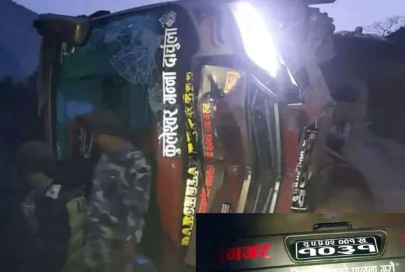 दार्चुला बस दुर्घटनामा १५ जना घाइते