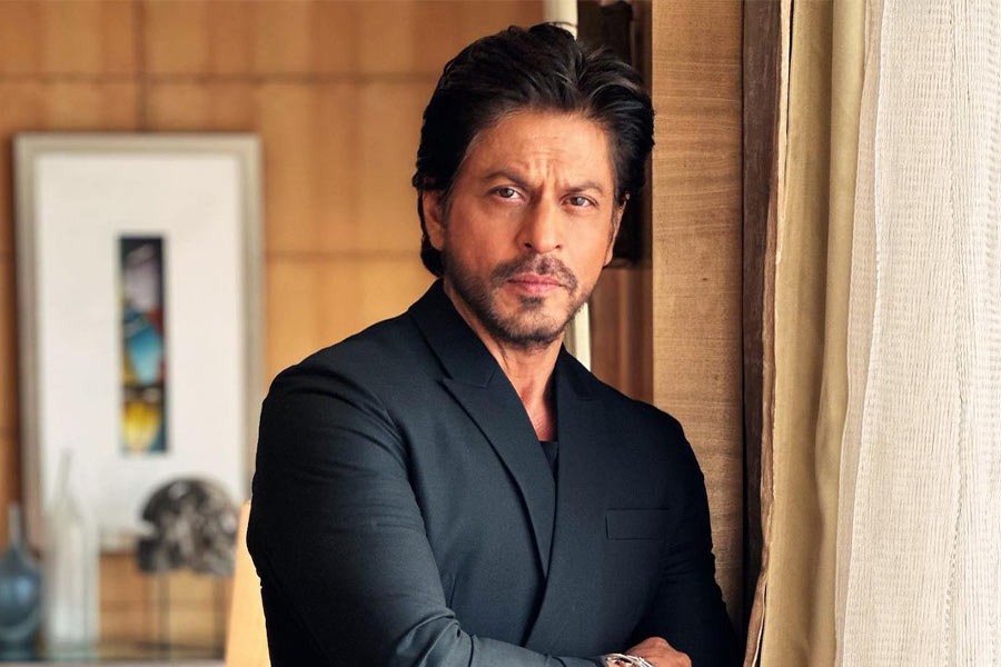 एक वर्षमा २५०० करोड कमाउने पहिलो बलिउड अभिनेता बने शाहरुख खान