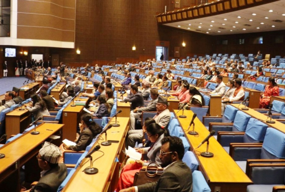 मन्त्री उपस्थितिको माग गरेपछि संसदीय समितिको बैठक स्थगित