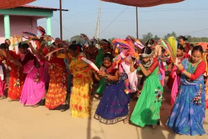 सखिया नाचको गीतले थारु बस्तीमा रौनक थपिँदै