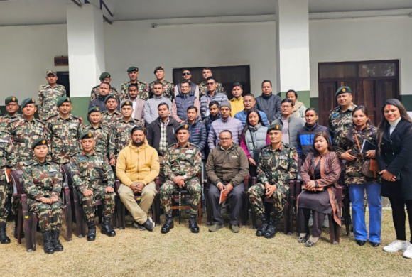 एकताका लागि दौड प्रतियोगिता गर्दै नेपाली सेना