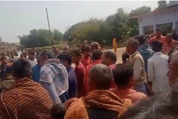 शिक्षिकाले ३५ रुपैया हराएको भन्दै कसम खुवाउन सबै विद्यार्थीलाई मन्दिर पुर्याएपछि…