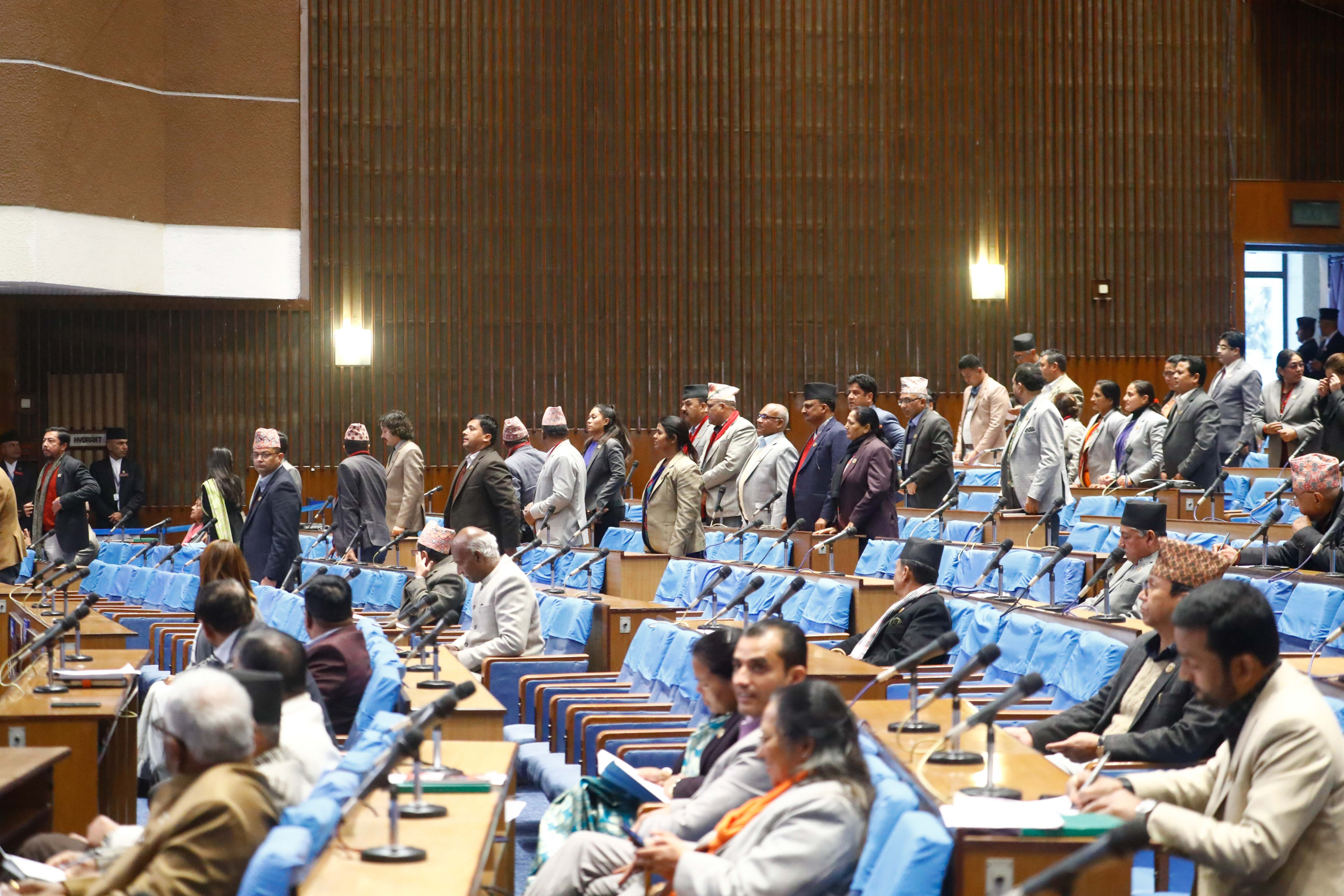 प्रतिपक्षी दलको अवरोधपछि संसद् बैठक स्थगित