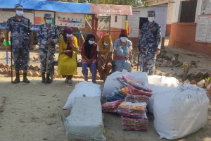 सशस्त्र प्रहरीद्वारा १० दिनको अवधिमा साढे १८ लाख बढीको अवैध सामान बरामद