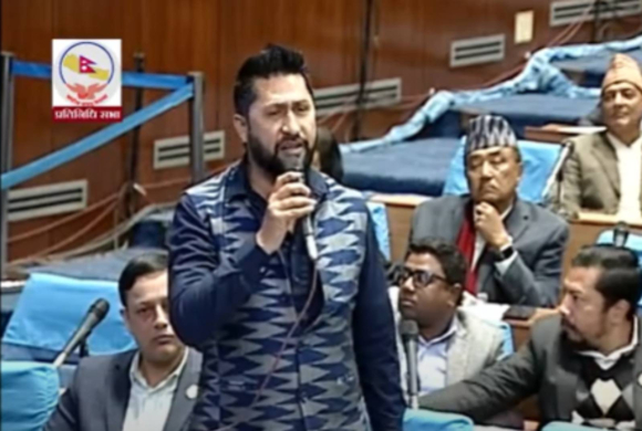 बालकुमारी घटनामा रवि लामिछानेको प्रश्न – आरोप लागेका मन्त्रीलाई जवाफ दिन के ले रोकेको छ ?