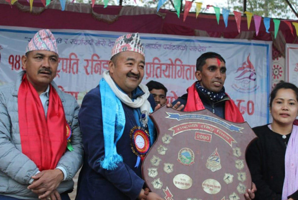जिल्लास्तरीय राष्ट्रपति रनिङ शिल्ड टेम्केको पोल्टामा