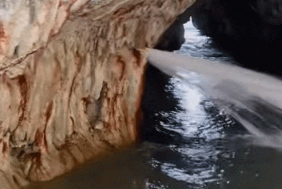 मुस्ताङको ढि खोलाको तातोपानी मुहान संरक्षणको पर्खाइमा