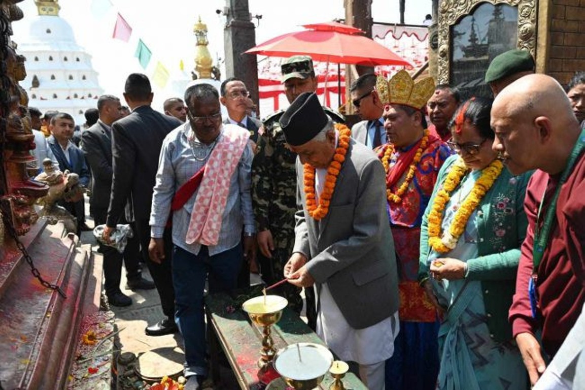 राष्ट्रपति पौडेलद्वारा स्वयम्भू महाचैत्यको पूजा सम्पन्न