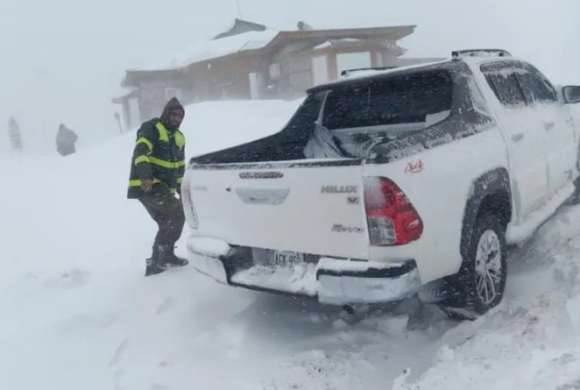 पाकिस्तानमा अनपेक्षित हिमपात हुँदा कम्तीमा ३५ को मृत्यु