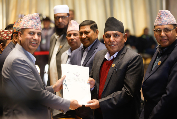 पार्टीमा दिएको योगादनस्वरुप अध्यक्षको उम्मेदवार बनेको हुँः सांसद दाहाल