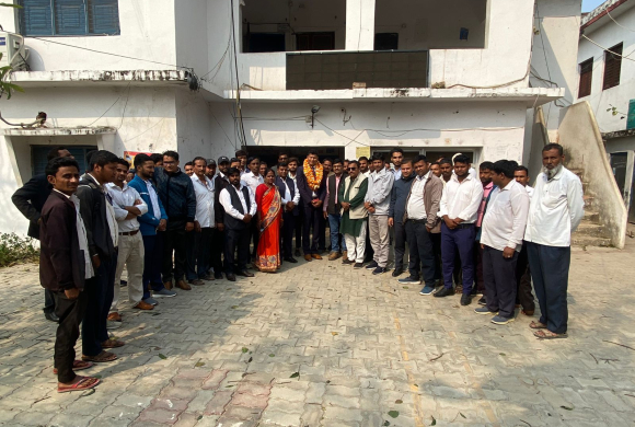 नरैनापुर गाउँपालिकाको नयाँ प्रमुख प्रशासकिय अधिकृतमा जनकलाल चौधरीलाई स्वागत (फोटोफिचर)