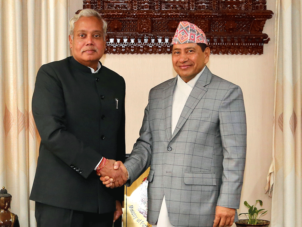 परराष्ट्रमन्त्री श्रेष्ठसँग भारतीय राजदूतको भेटवार्ता