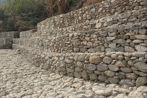 पर्वतमा चार करोडको लागतमा तटबन्ध निर्माण