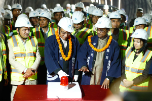 प्रधानमन्त्रीद्वारा सिस्ने खोला नागढुङ्गा सुरुङ मार्गको ब्रेक थ्रु सम्पन्न (फोटोफिचर)