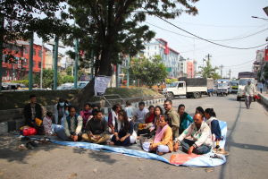 रुसी सेनामा रहेका नेपालीहरुको उद्धार गर्न भनी सामुहिक रुपमा पिडित परिवारले धर्ना सुरु (फोटोफिचर)