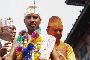 मध्यपुरथिमि बोडेमा यसरी मनाइयो जिब्रो छेड्ने जात्रा (तस्बिरहरु)