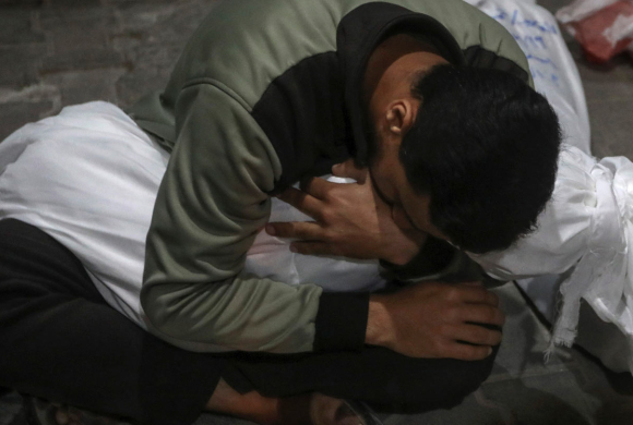 रफाहमा इजराइली आक्रमणमा अधिकांश बालबालिकासहित १३ को मृत्यु