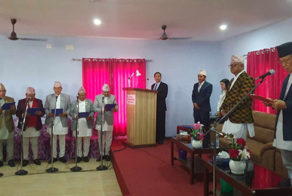 कोशी प्रदेशका नवनियुक्त मन्त्रीले लिए शपथ