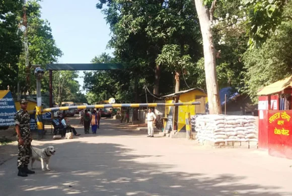 आज साँझदेखि कैलालीका सीमानाका बन्द हुने