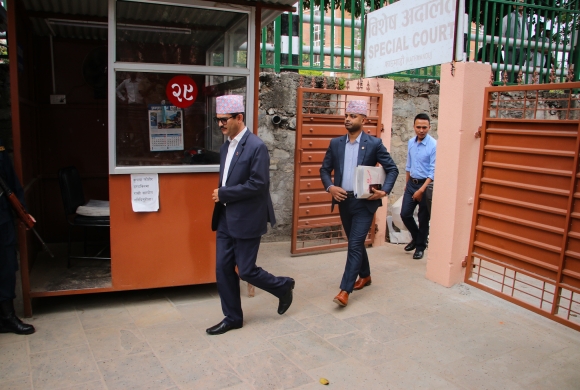 मुख्यसचिव अर्यालविरुद्ध भ्रष्टाचार मुद्दा दायर गर्न अख्तियारको टोली विशेष अदालत (तस्विरहरु)
