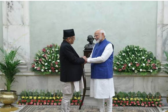 प्रधानमन्त्री प्रचण्ड र मोदीविच भेटवार्ता