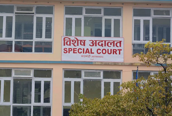 राजस्व चुहावट गरी भ्रष्टाचार, पर्साका मापलोत अधिकृतसहित ३ जनालाई ८ वर्ष कैद