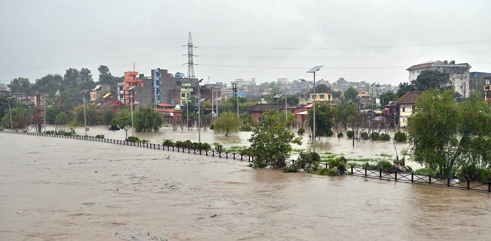 काठमाडौंमा मात्रै गर्भवति महिलासहित ३४ जनाको ज्यान गयो (सूचीसहित)