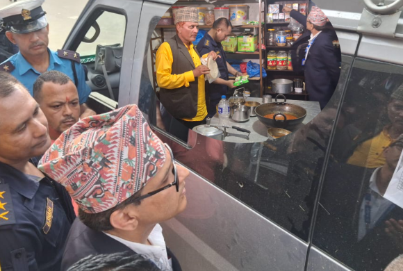दशैंको मौकामा ठगी गर्ने ग्रामिण यातयातसहित धादिङका होटल कारबाहीमा