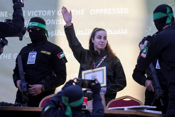 इजरायली बन्धक बर्जरलाई रेडक्रसको जिम्मा लगाइयो