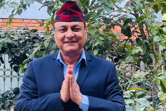 पूर्वआइजिपी सर्वेन्द्र खनालले छाडे एमाले