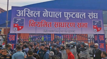 एन्फाको साधारण सभास्थलमा झडप, गणेश थापालाई प्रवेश निषेध
