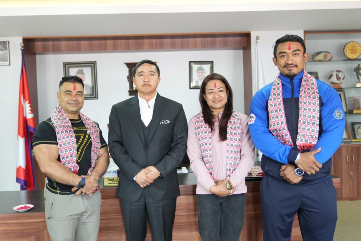 शारीरिक सुगठन टोली थाइल्यान्ड प्रस्थान
