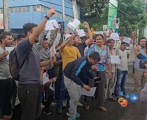 संविधान रक्षाको माग गर्दै बवरहलमा पनि प्रदर्शन