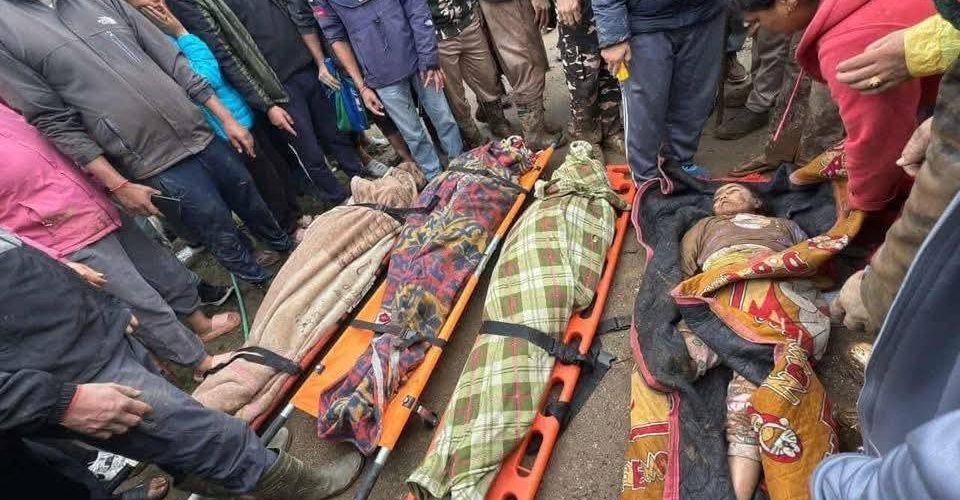 इलाममा पहिरोका कारण ज्यान गुमाउनेको संख्या २७ पुग्यो