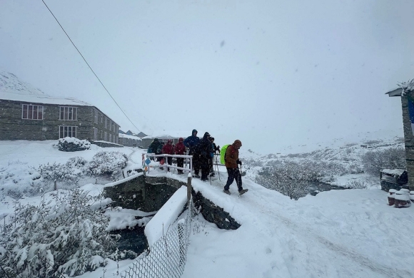 हिमपातपछि तिलिचो बेस क्याम्पमा फसेका ७५० जना पर्यटकको सफल उद्धार
