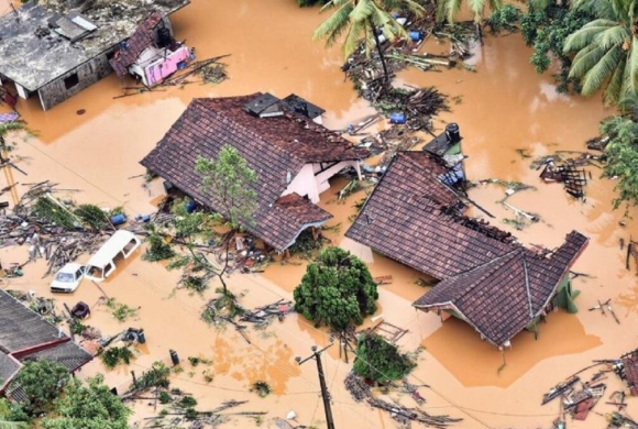तूफान पछि आएको बाढी-पहिरोका कारण श्रीलंकामा १३२ को मृत्यु, १७६ बेपत्ता