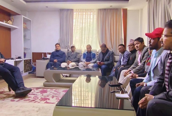 दलित प्रतिनिधिसंगको भेटमा प्रचण्डले भने- ‘हामी बिग्रिएका थियौँ, अब सुध्रिन्छौँ’