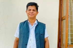 नेकपा कास्कीका घुसिया नेता पोखरेल विरुद्ध भ्रष्टाचार मुद्दा दायर, विद्यालयको जग्गा हिनामिना !
