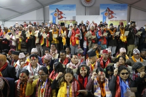 एमालेका नवनिर्वाचित पदाधिकारी तथा केन्द्रीय सदस्यले लिए शपथ