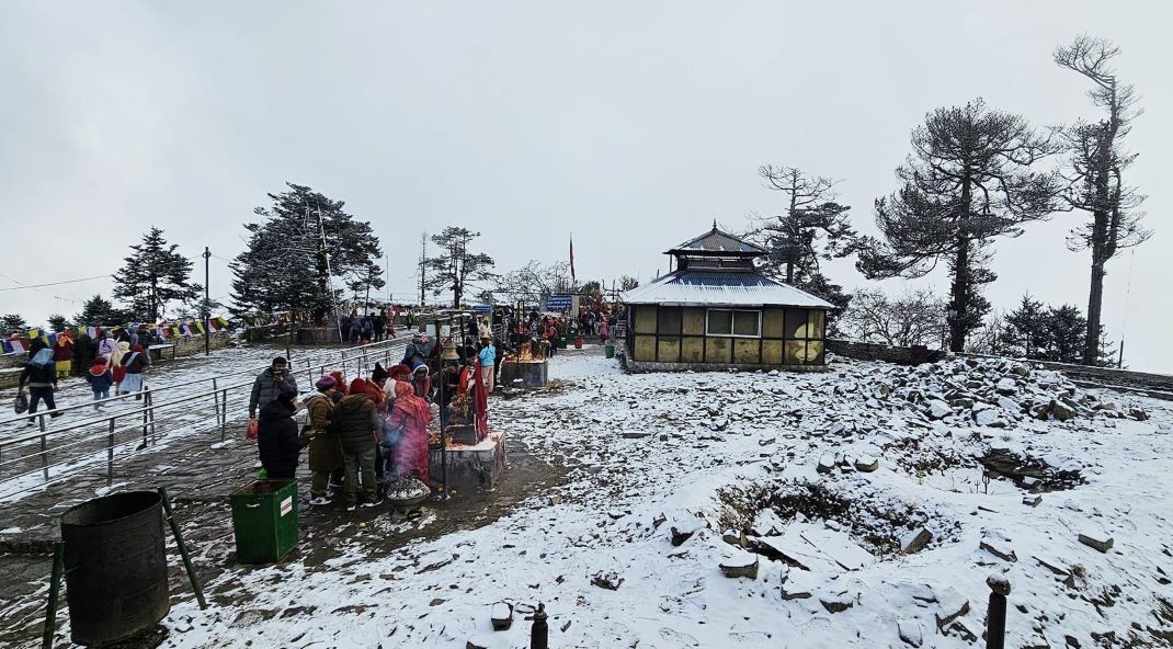 पाथीभरा क्षेत्रमा हिमपात, चिसो बढ्यो