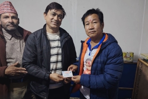 रास्वपाका पूर्व सांसद ढाका कुमार श्रेष्ठ हर्क साम्पाङको पार्टीमा प्रवेश