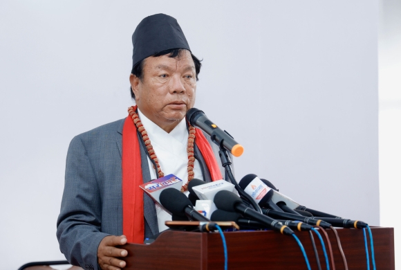 शिक्षामन्त्री महावीर पुनले दिए पदबाट राजीनामा