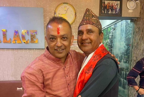रास्वपा मकवानपुरका सभापति भरत पराजुली नेपाली कांग्रेसमा प्रवेश