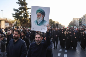 इरानमा नेतृत्वको अन्योल: अब के होला? खामेनीको ठाउँ कसले लेला ?