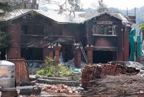 प्रमाण नष्ट हुने आशंकामा शेरबहादुर देउवाको घर भत्काउन रोक