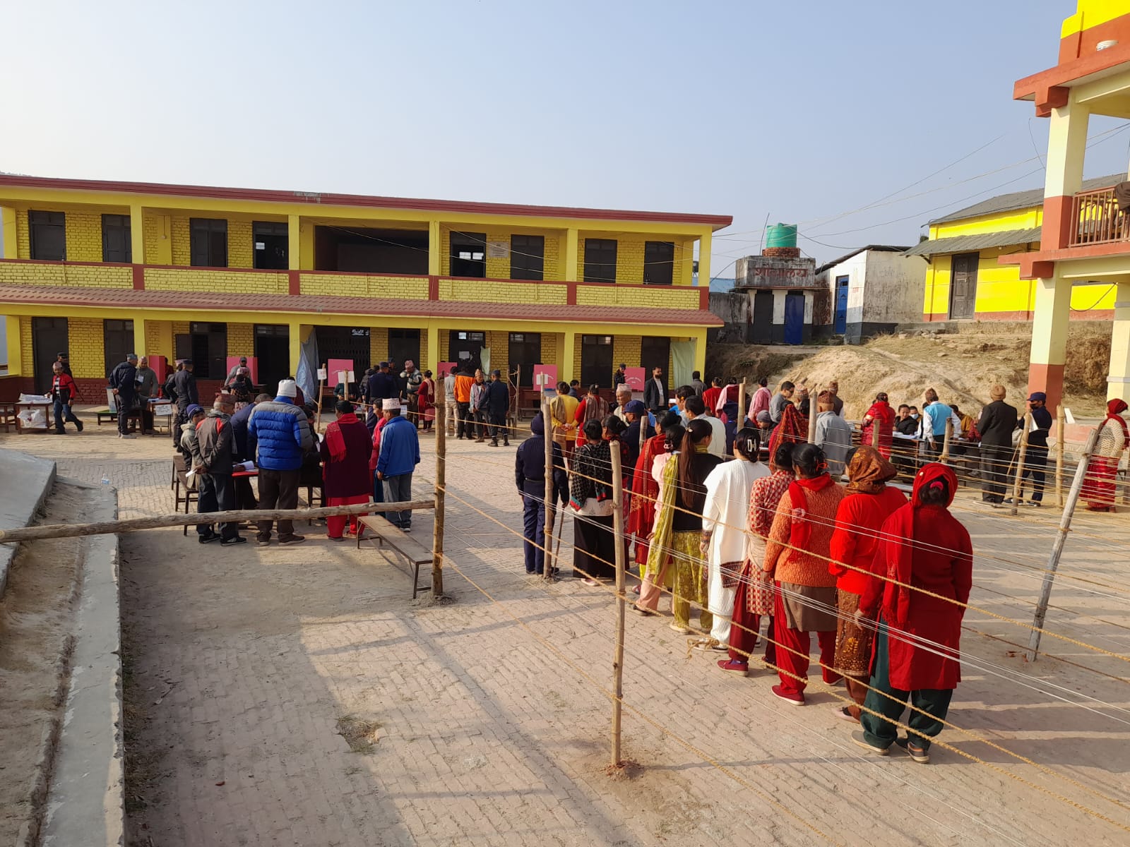 गुल्मीमा महिला मतदाताको सहभागिता बढी