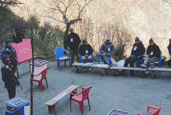 दार्चुलाको अपि हिमाल-३ मा कुनै पनि मतदाता भोट हाल्न आएनन्