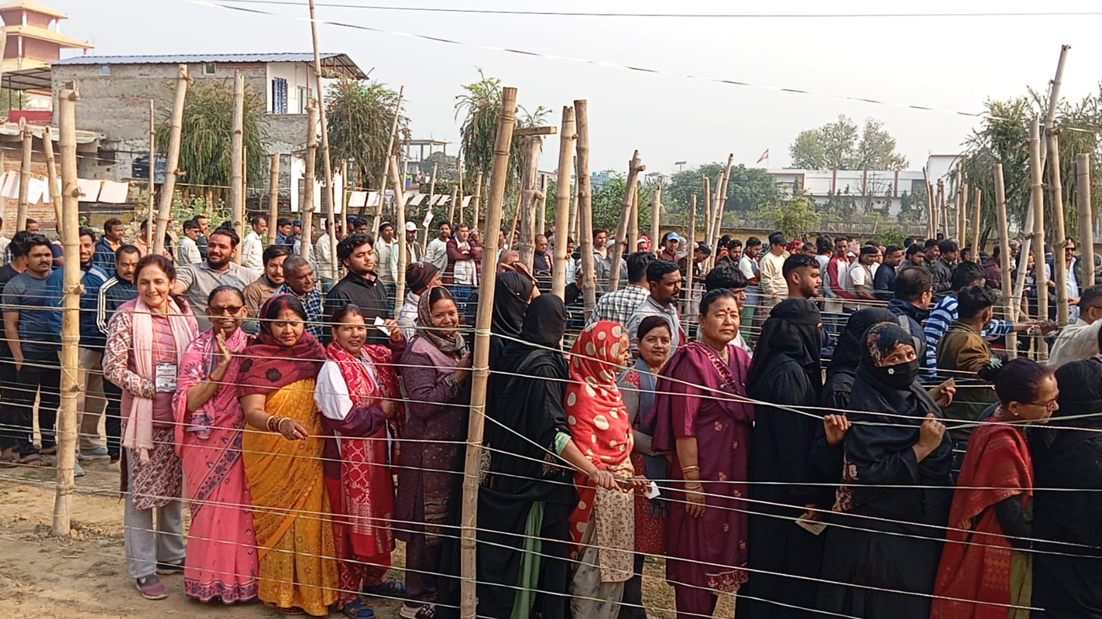 देशभर मतदान सम्पन्न, केही स्थानमा बहिष्कार