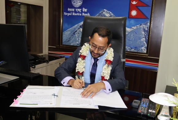 किरण पण्डितद्वारा डेपुटी गभर्नर पदको शपथ, राष्ट्र बैंकमा औपचारिक पदबहाली